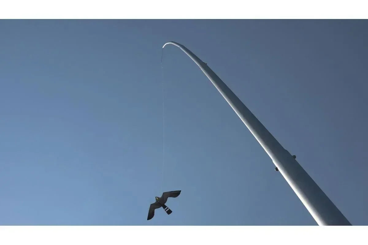 Aluminium mast 12,5 meter met vlieger Black Hawk Kite - Dierplagenshop